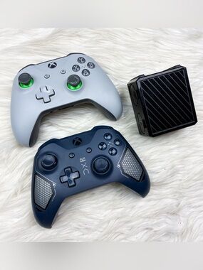 Xbox One Wireless Controller Charger Set Patrol Tech Special Edition Navy White